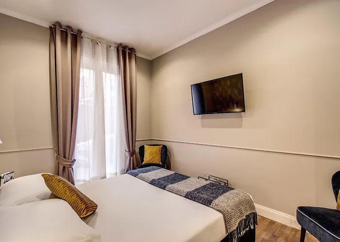 Charme Spagna Boutique Hotel 3*